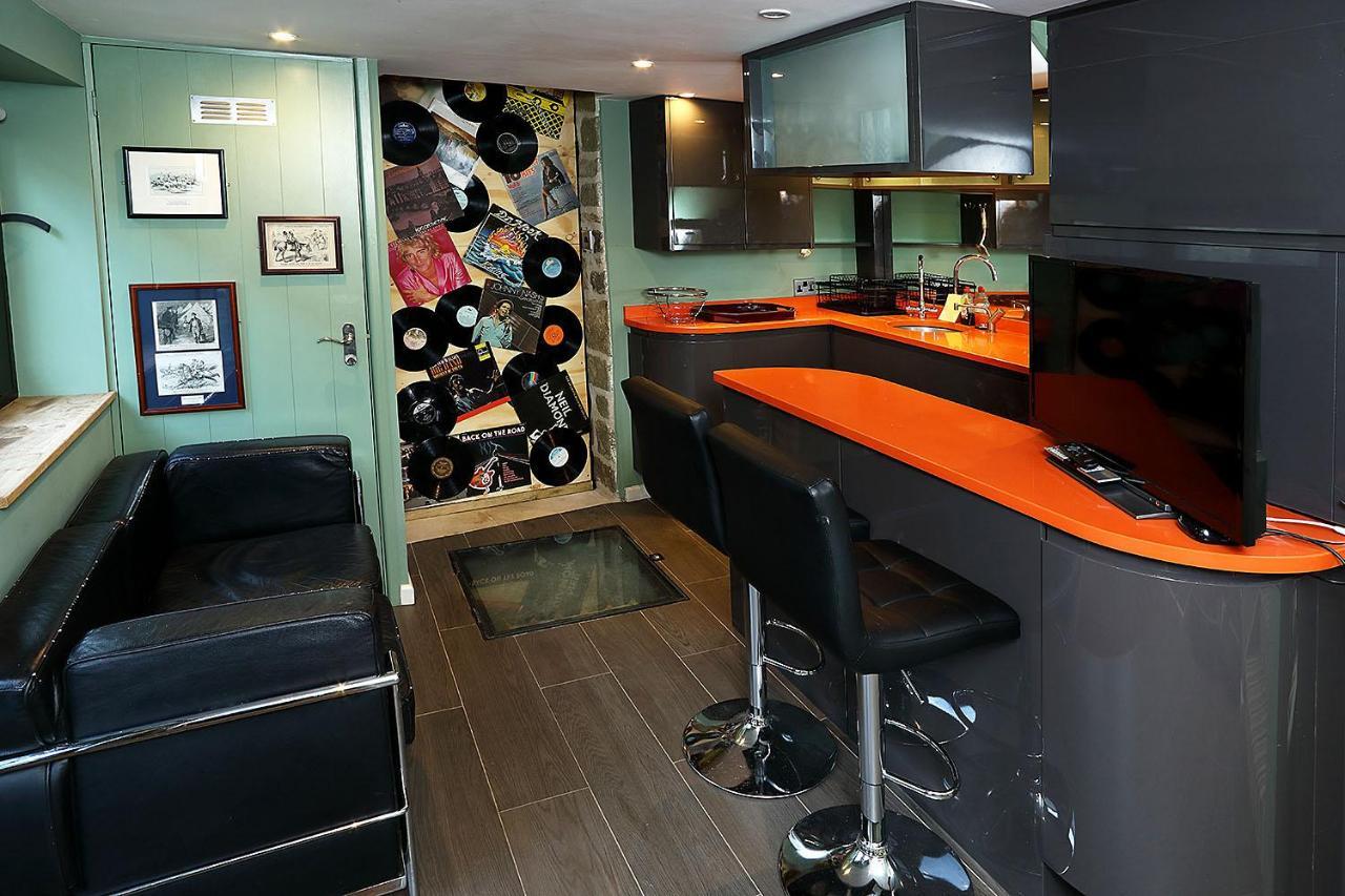 Snobs And Rebels Apartments ชาฟท์สบรี ภายนอก รูปภาพ